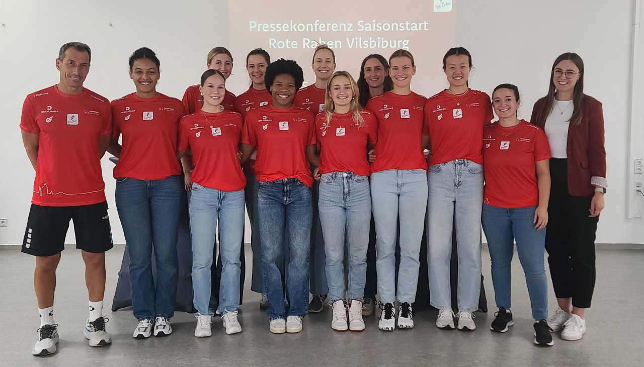 Die Mannschaft der Roten Raben ist gerüstet und fiebert auf den Saisonstart entgegen.