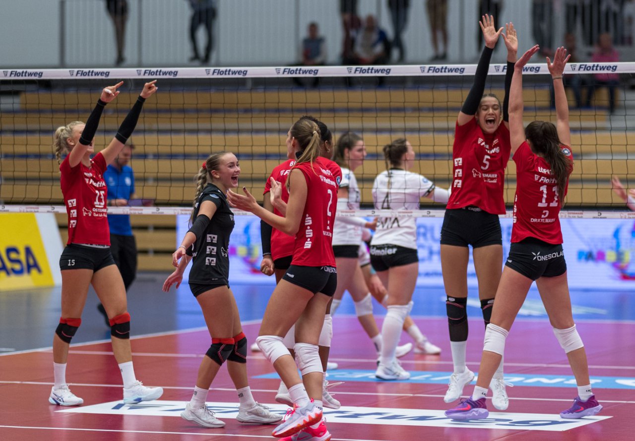 Mit vielen Fans im Rücken wollen die Roten Raben gegen den USC Münster im Pokalachtelfinale jubeln.